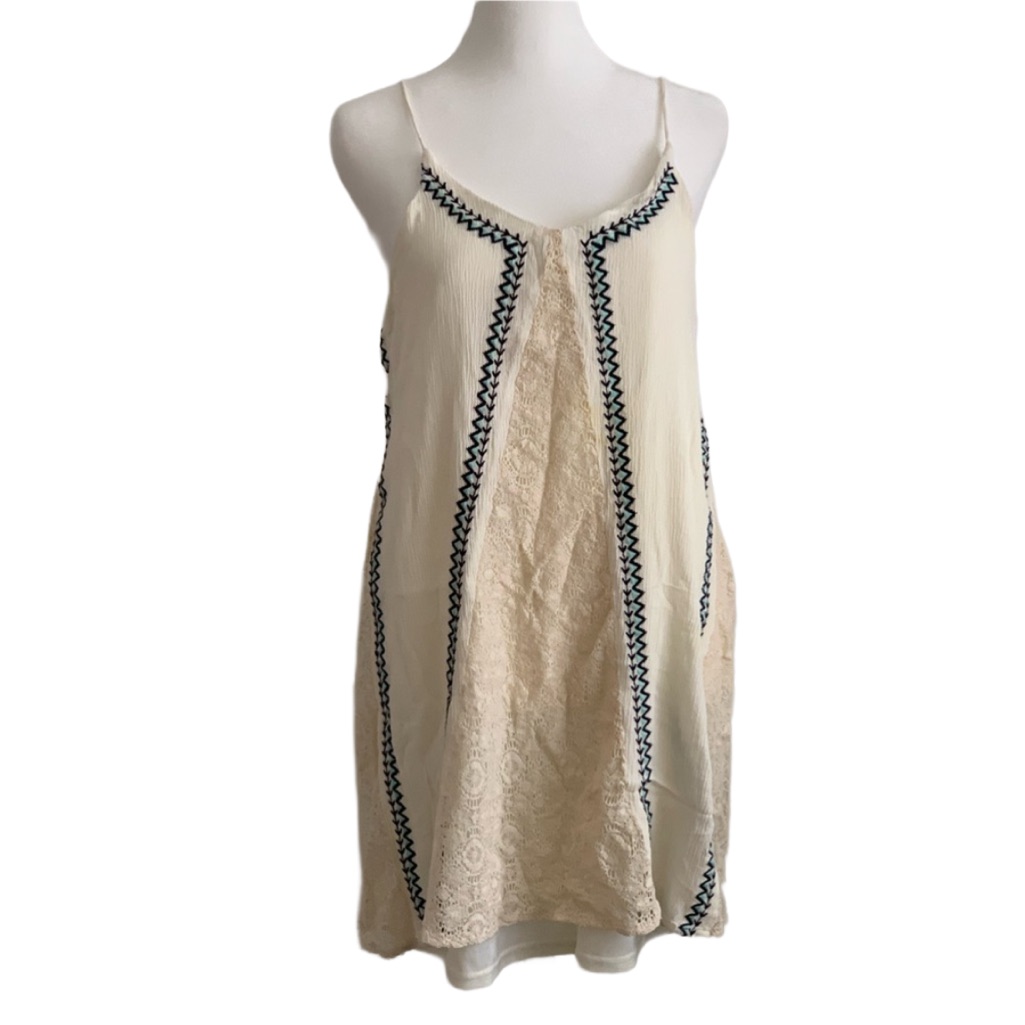J.O.A Women’s Embroidery And Lace Gauze Sleeveless Spaghetti Strap Mini Dress